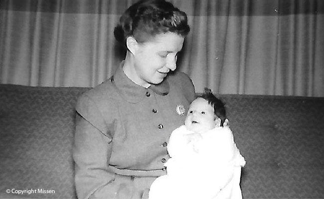 Kathryn comes into the world on September 19, 1959